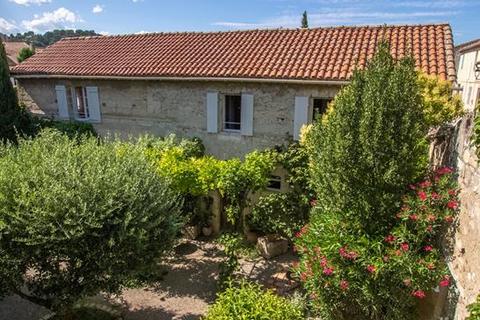 8 bedroom house, Villenueve Les Avignon, Gard, Languedoc-Roussillon
