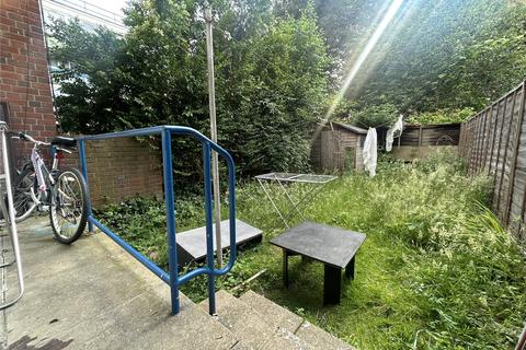 4 bedroom property to rent, Bemerton Estate, London, London, N1