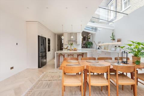 2 Brooksville Avenue, London, NW6 6TG
