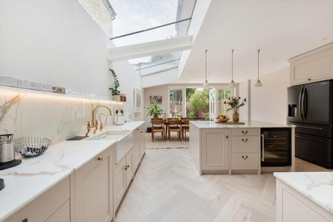 2 Brooksville Avenue, London, NW6 6TG