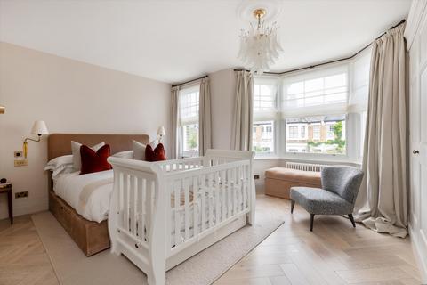 2 Brooksville Avenue, London, NW6 6TG