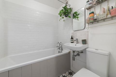 1 bedroom flat for sale - Bredinghurst, Overhill Road, London, SE22