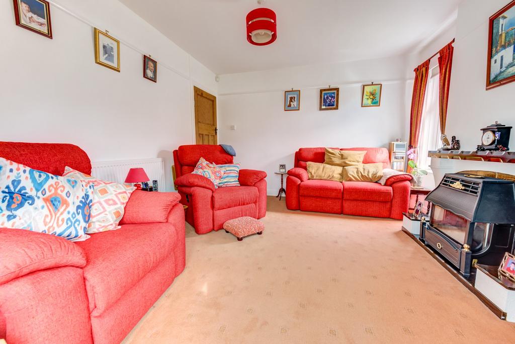 Downton Road, Rumney, Cardiff. CF3 2 bed detached house for sale £295,000