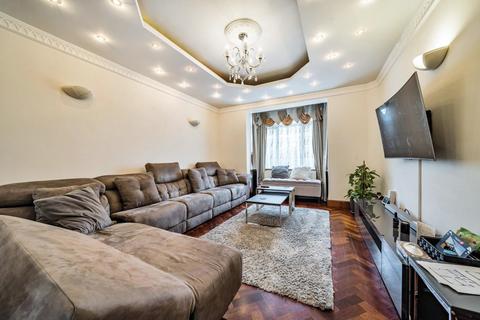 12 Ramsdale Road, London, SW17 9BP