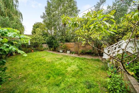 12 Ramsdale Road, London, SW17 9BP
