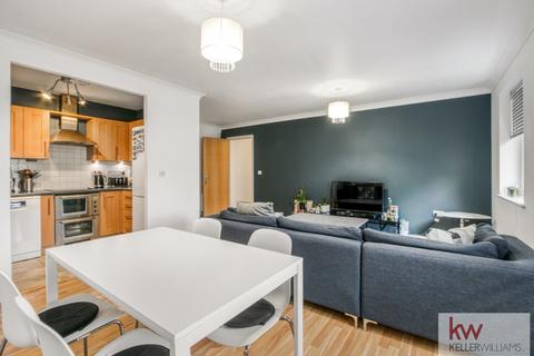 2 bedroom apartment for sale, Lantern Court, Southgate
