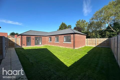 3 bedroom detached bungalow for sale, The Elms, Wisbech