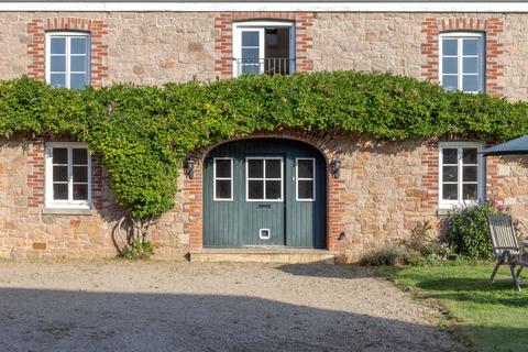 4 bedroom detached house to rent, La Fontaine, Grouville, Jersey