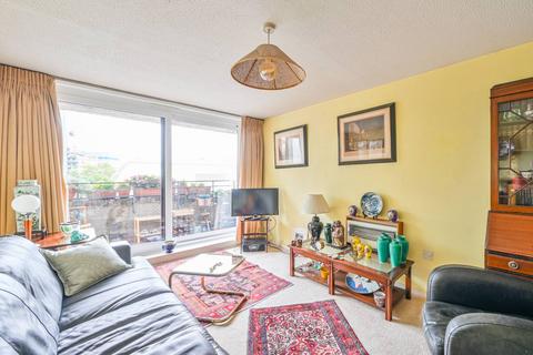 1 bedroom flat for sale, Nightingale house, St Katharine Docks, London, E1W