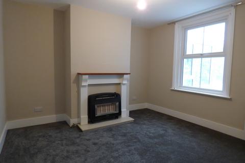 2 bedroom end of terrace house to rent, Firgrove Road, Cross In Hand TN21