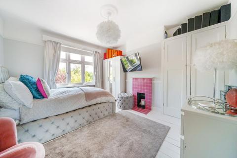 4 Cherry Tree Walk, Beckenham, BR3 3PG
