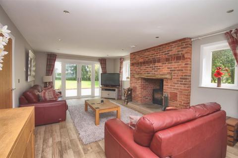 4 bedroom detached house for sale, Hulme Hall Lane, Allostock