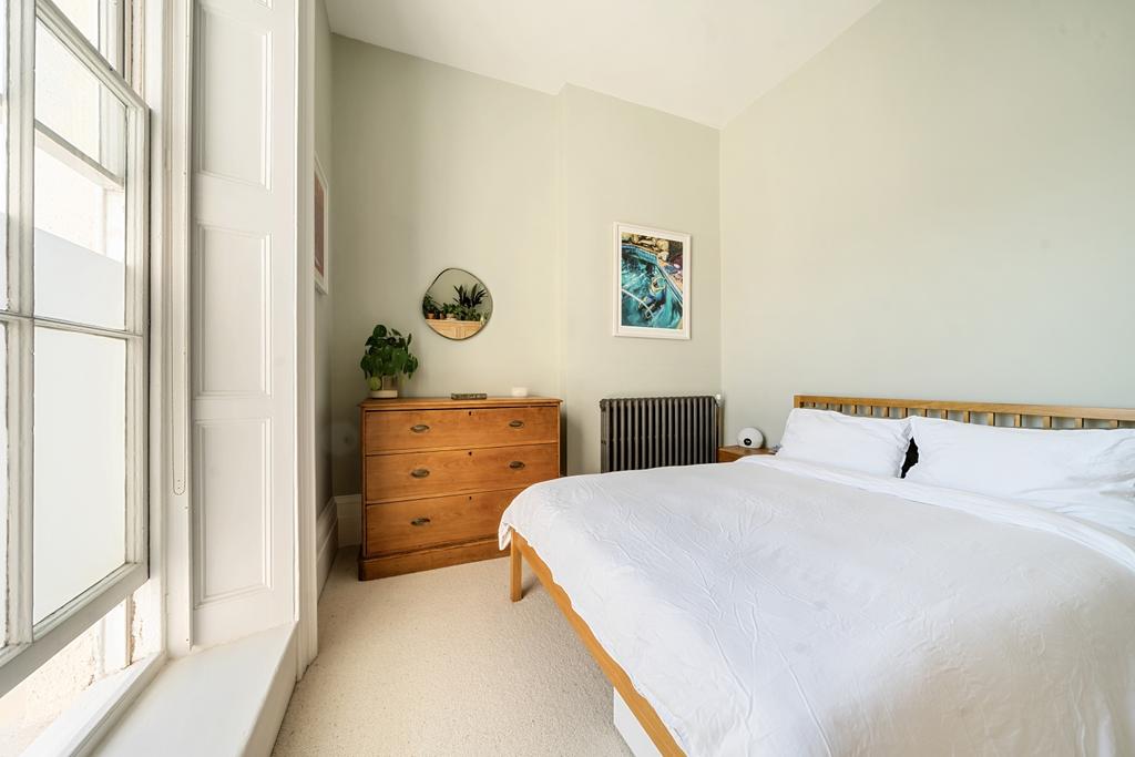 Principle bedroom 2