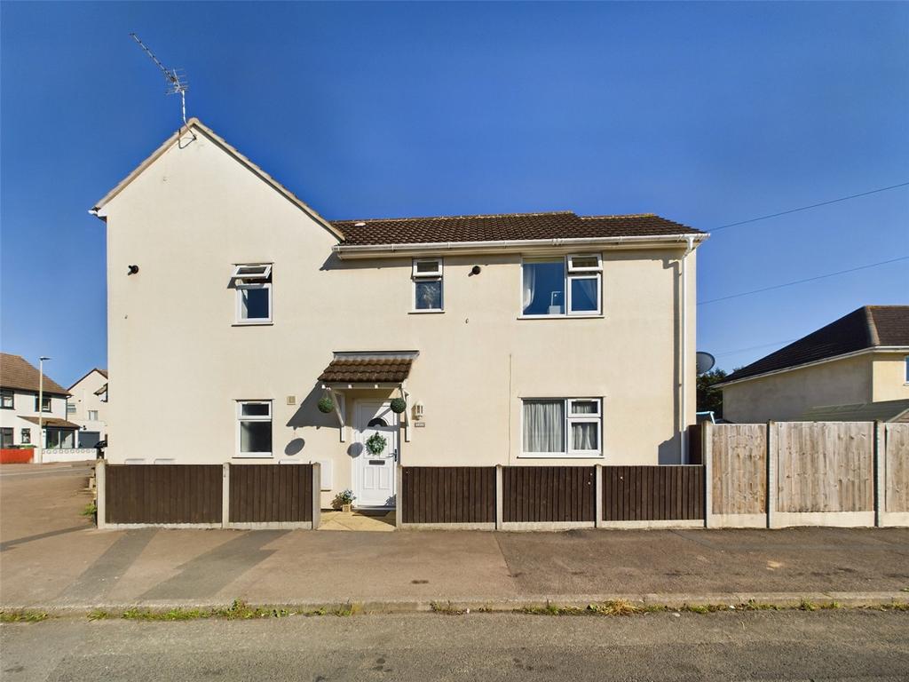 Elmleaze, Gloucester, Gloucestershire, GL2 2 bed semidetached house