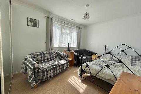 27 Abbey Close, Peacehaven, BN10 7SD