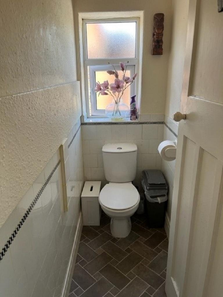 1st Floor Toilet