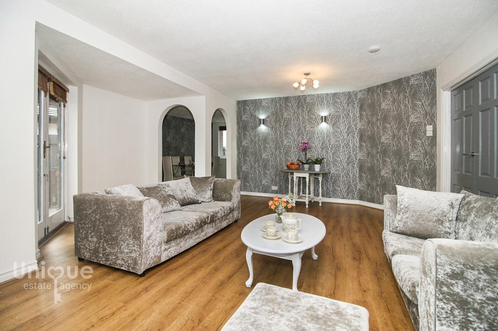 Holmefield Close, ThorntonCleveleys, Lancashire, FY5 5 bed detached