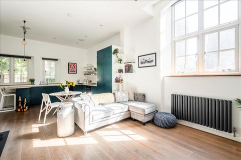 24 Hoffman Square, London, N1 6DH