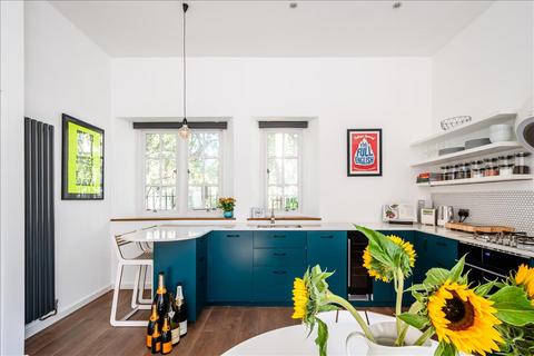 24 Hoffman Square, London, N1 6DH