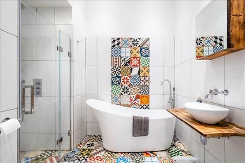 24 Hoffman Square, London, N1 6DH