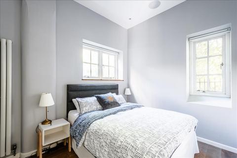24 Hoffman Square, London, N1 6DH