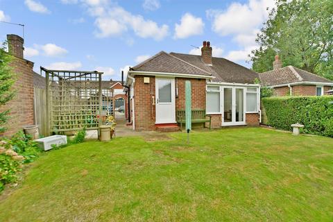 2 bedroom semi-detached bungalow for sale - Roberts Road, Snodland, Kent