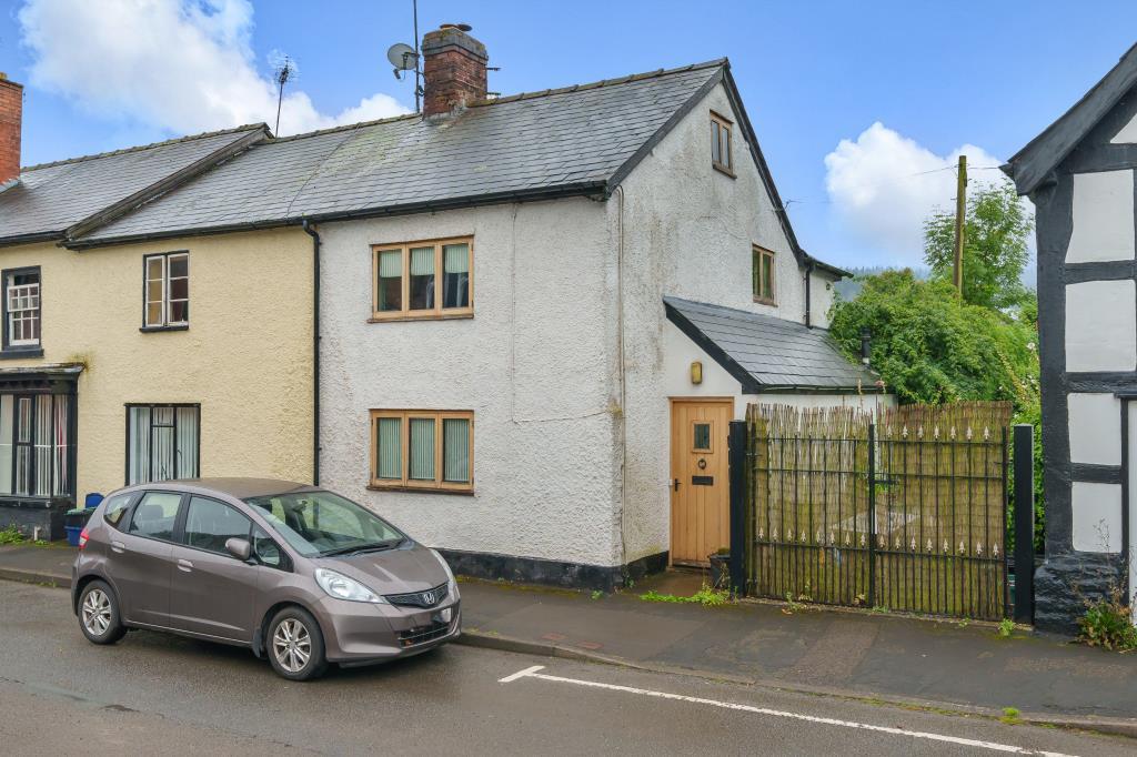 Presteigne, Powys, LD8 3 bed cottage for sale £270,000