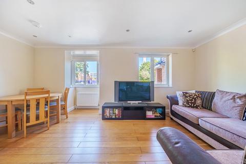 2 Jemmett Close, Kingston Upon Thames, KT2 7AJ