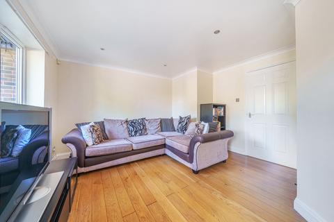 2 Jemmett Close, Kingston Upon Thames, KT2 7AJ