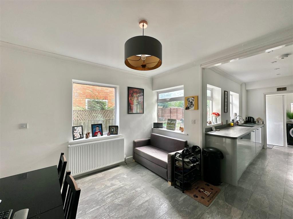 Braunstone Close, Leicester, LE3 2GE 2 bed semidetached house for sale £220,000