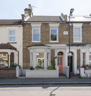 98 Pearcroft Road, London, E11 4DR
