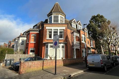 2 bedroom apartment for sale, Tetherdown, London, N10