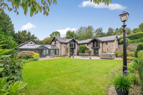 5 bedroom detached house for sale, Bettws Newydd, Usk