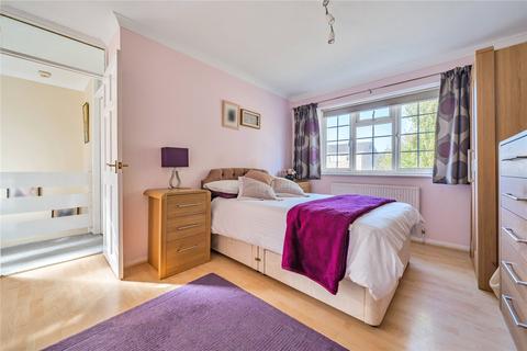 11 Pilgrims Close, Farnham, GU9 8QP