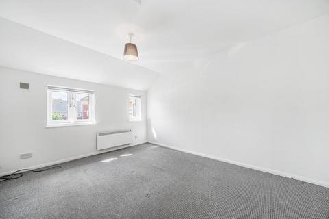 27 Beeches Close, London, SE20 8ED