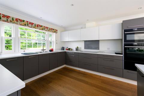 Thornbury Trewinnard Road, Perranwell Station, Truro, TR3 7QD