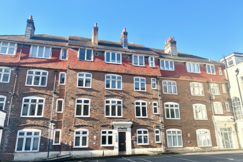 4 bedroom apartment to rent, CENTRAL LOCATION, SO15