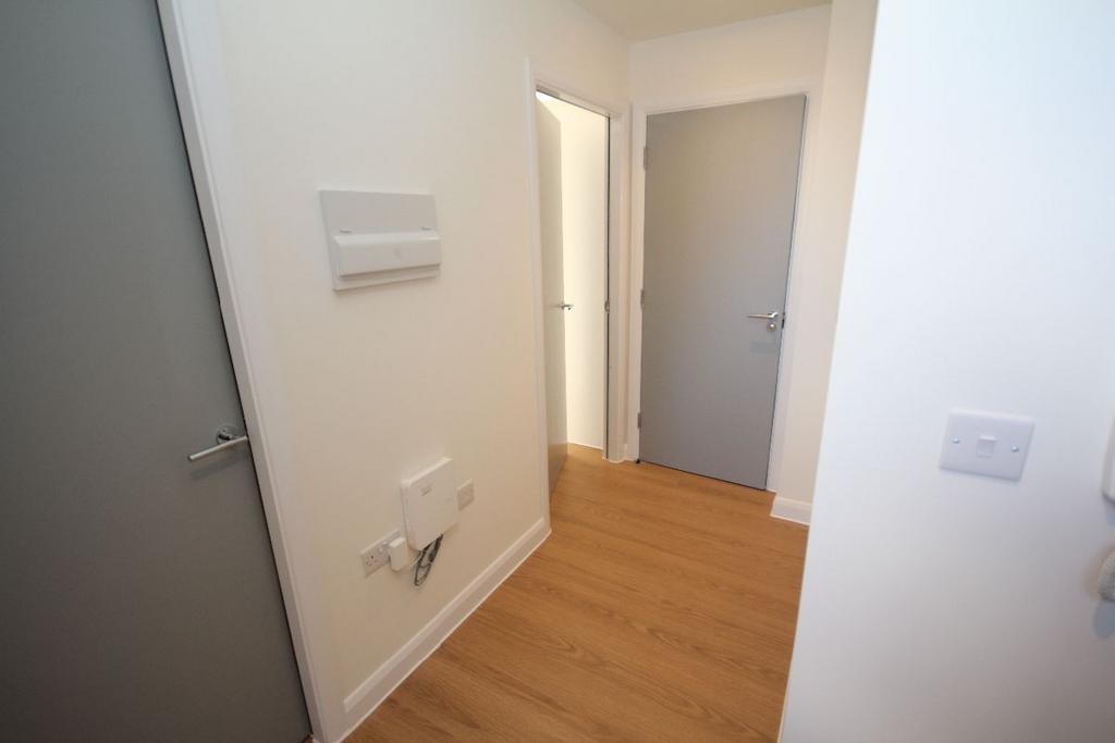 1721 Napier Road, Luton LU1 1 bed flat £850 pcm (£196 pw)