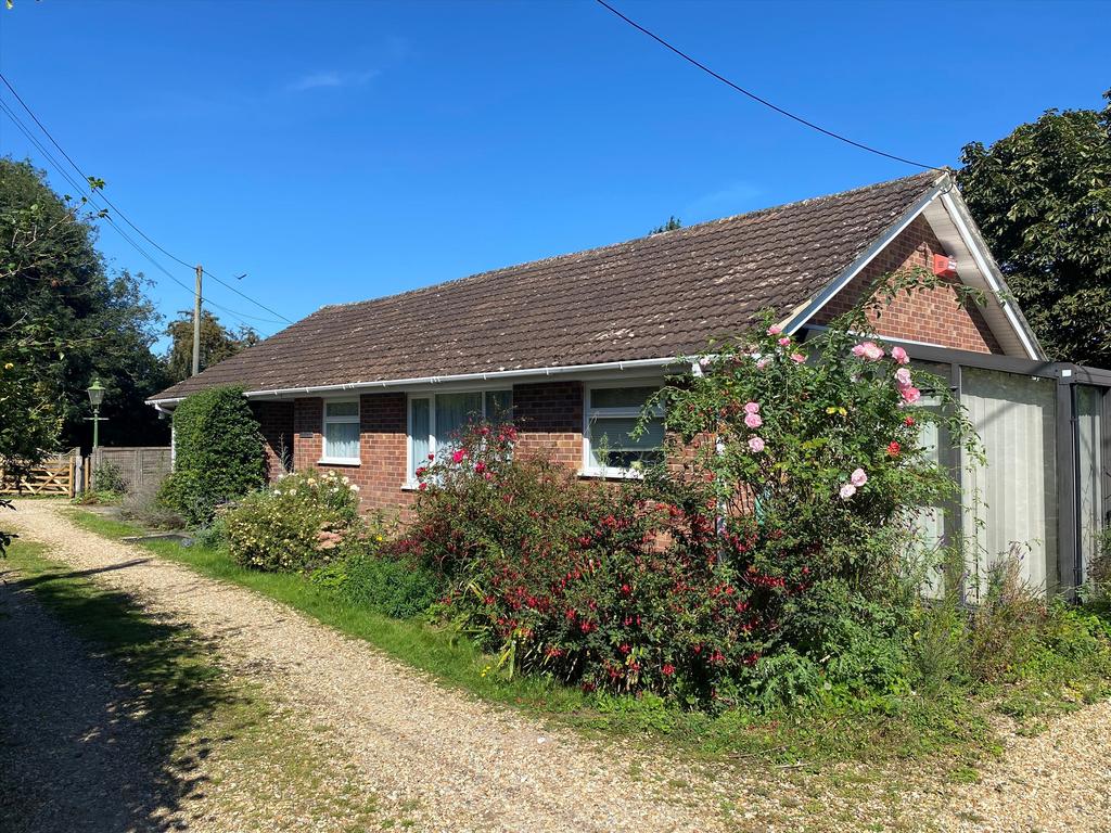 Down Street, Dummer, Basingstoke, Hampshire, RG25 4 bed detached house