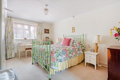 4 bedroom detached house for sale, Down Street, Dummer, Basingstoke, Hampshire, RG25.