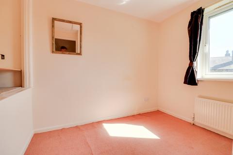 105 Plover Road, Huddersfield, HD3 3PJ