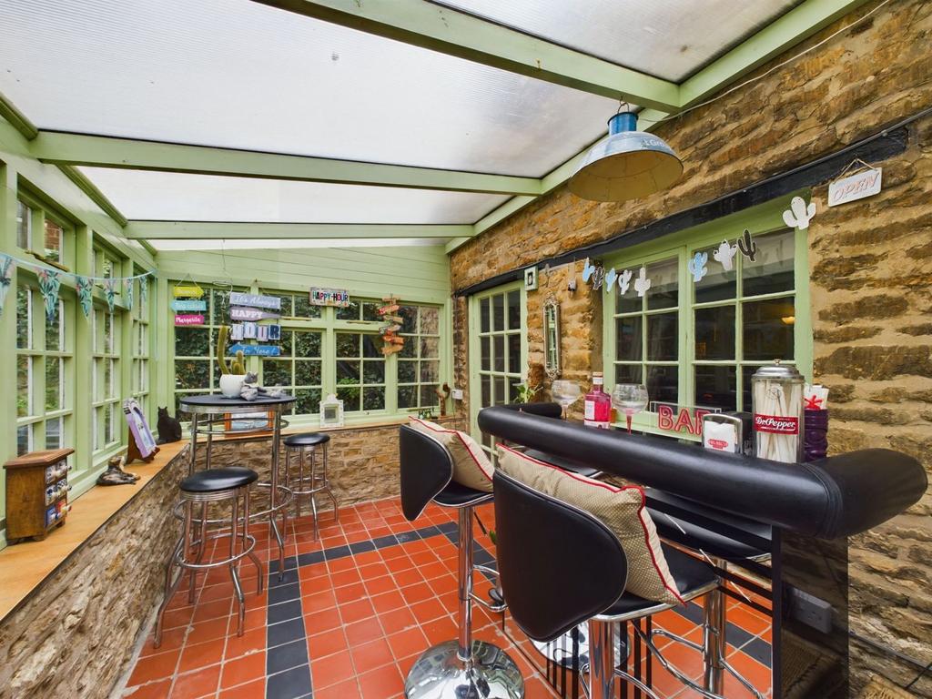 Garden room