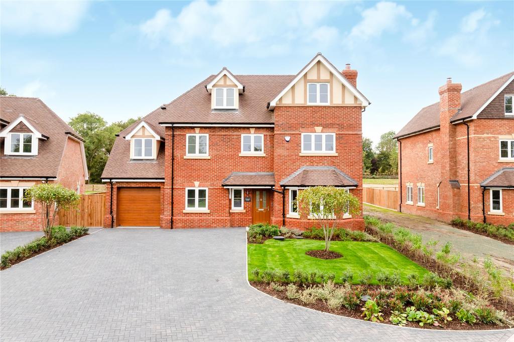 Retreat, Basingstoke Road, Swallowfield, Berkshire, RG7 5 bed