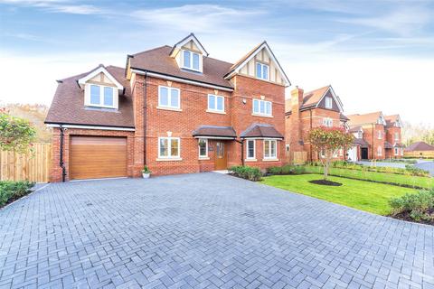 5 bedroom detached house for sale - Balcombe Retreat, Basingstoke Road, Swallowfield, Berkshire, RG7