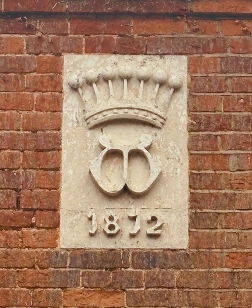 Plaque