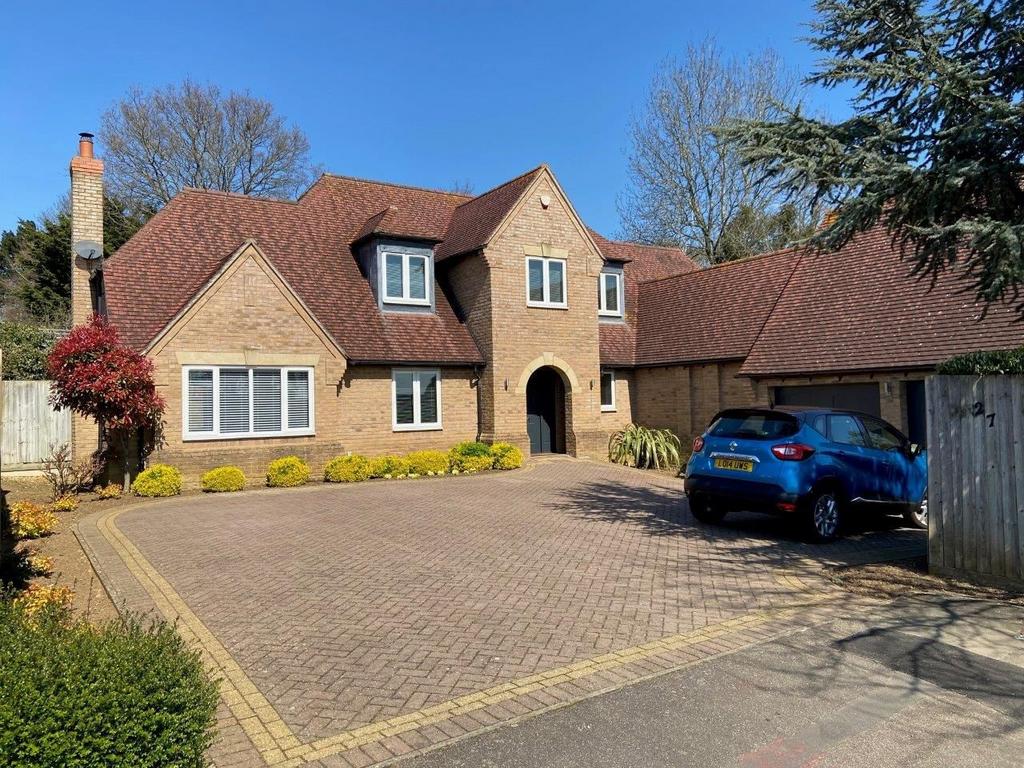 Williton Close, Abington Vale, Northampton NN3 3BG 4 bed detached house