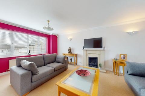 27 Williton Close, Northampton, NN3 3BG