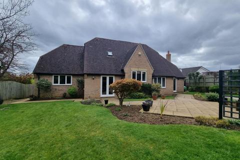 27 Williton Close, Northampton, NN3 3BG