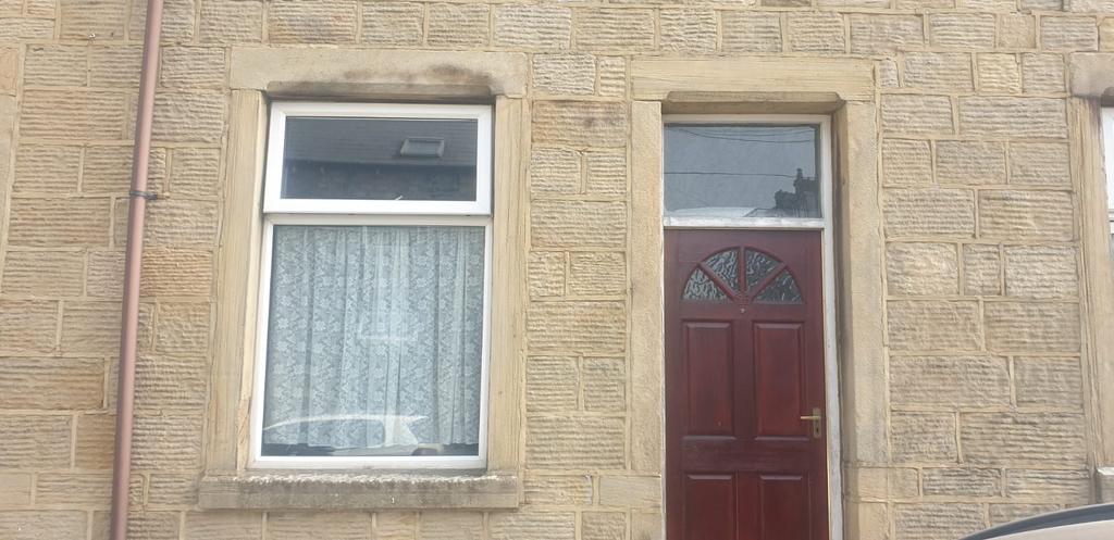 Four Bedroom Through Terrace