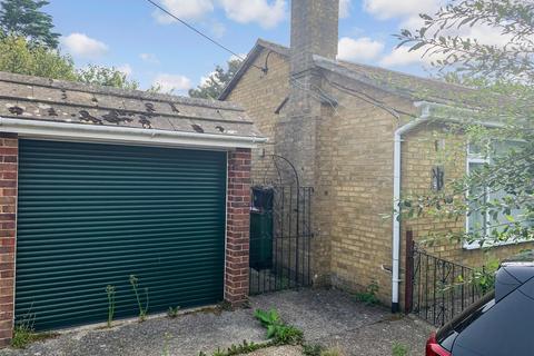 9 Briars Road, St Marys Bay, Romney Marsh, TN29 0HQ